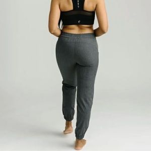 NWT ZYIA charcoal boulevard joggers. Size Medium